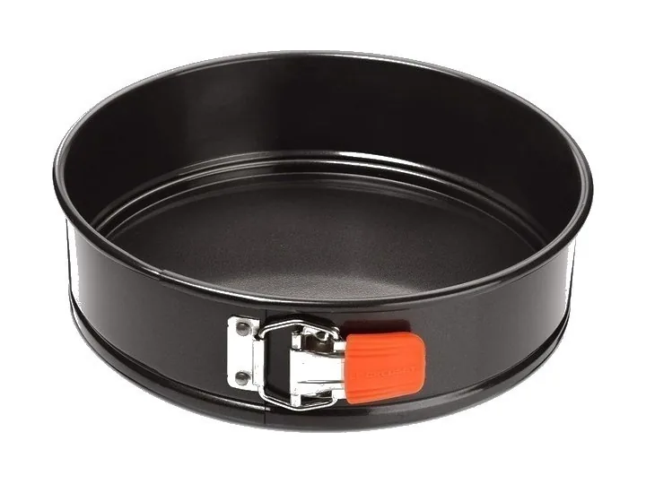Le Creuset — Non-stick bakeware